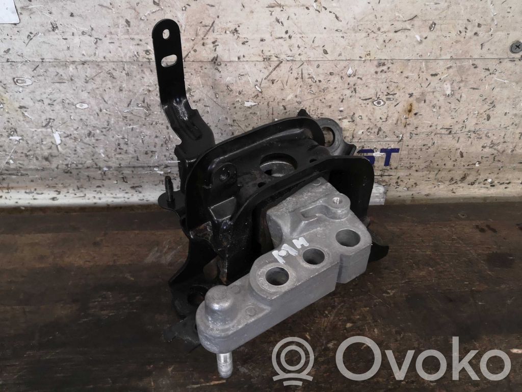 Toyota RAV 4 (XA50) Engine mount bracket 