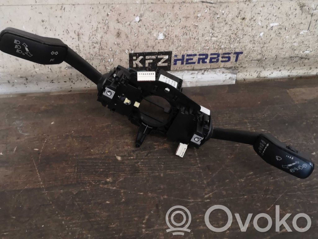 Volkswagen Golf VII Interruptores/botones de la columna de dirección