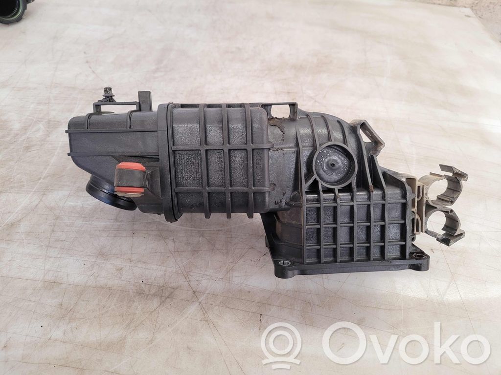 Volkswagen Touran II Air intake hose/pipe