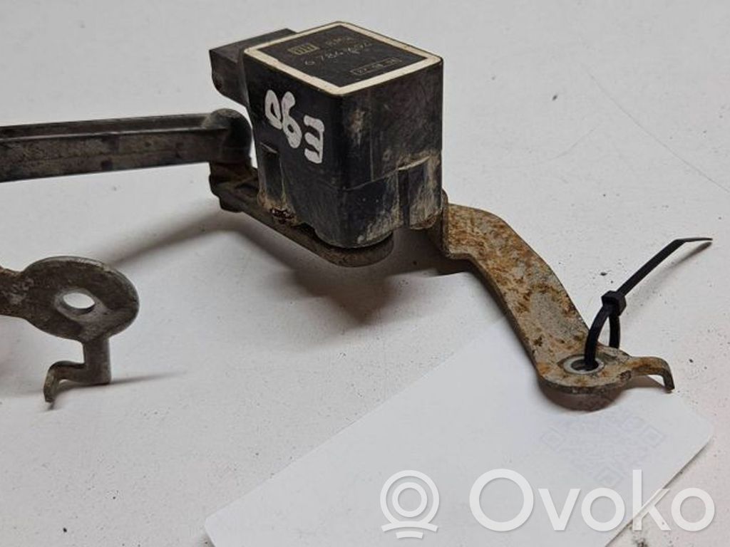 Headlight/headlamp level sensor   6784694,6784694,270808