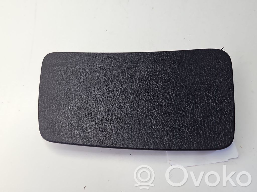 BMW X6 E71 Tail light bulb cover holder 