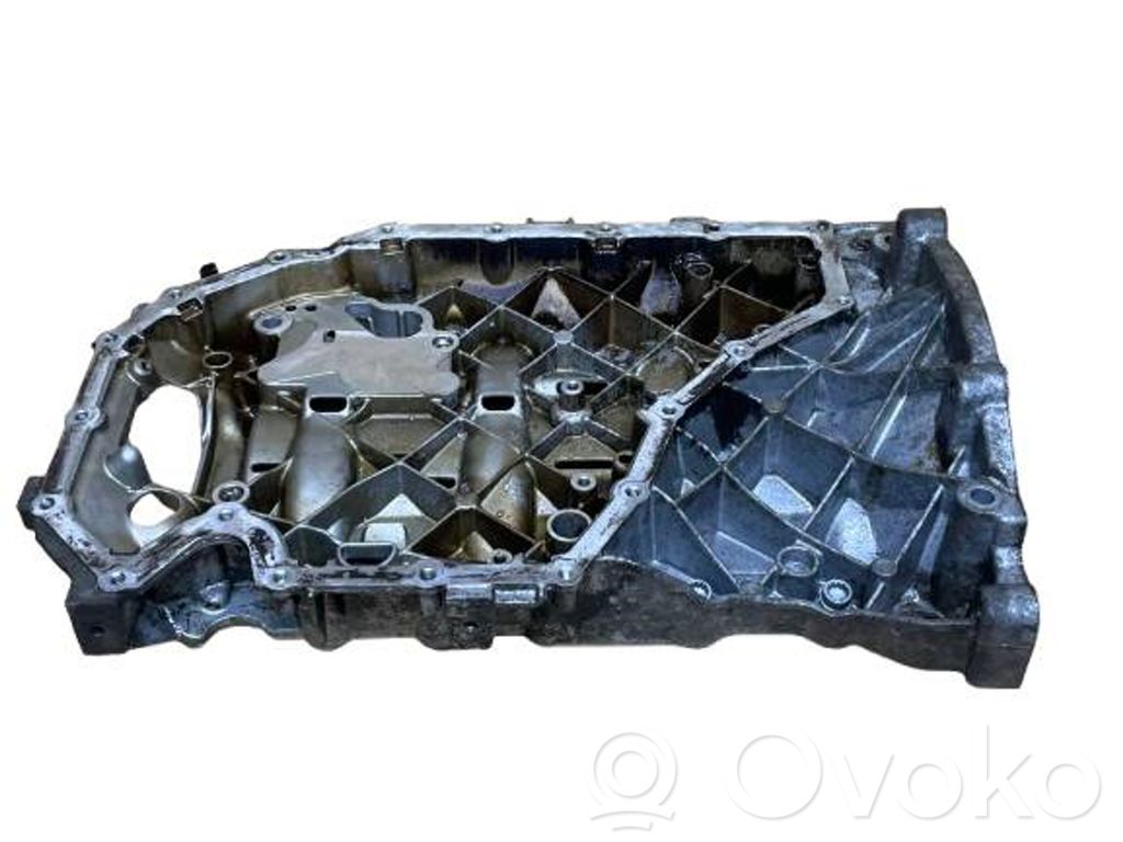 Audi A5 8T 8F Öljypohja 