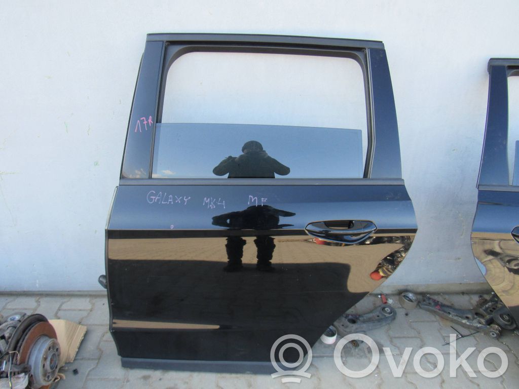 Rear door