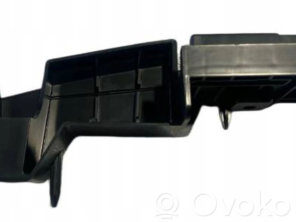 Front bumper mounting bracket   171175600D