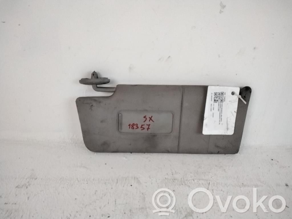Ford Mondeo Mk III Skydelis nuo saulės 