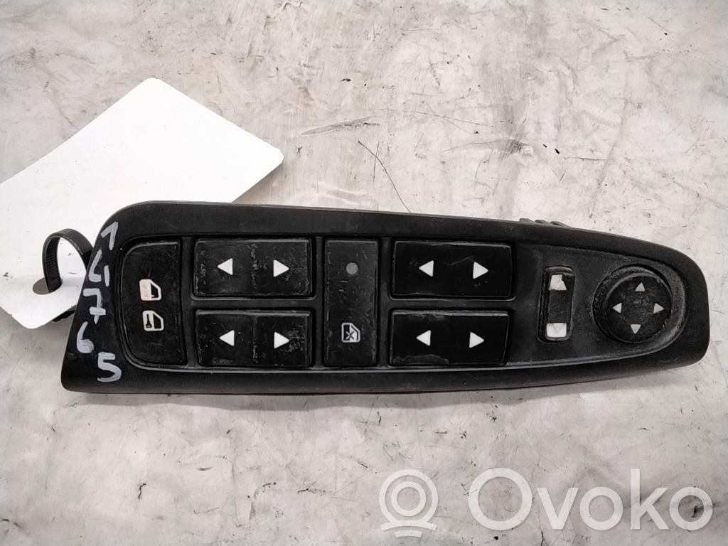 Fiat Stilo Electric window control switch 