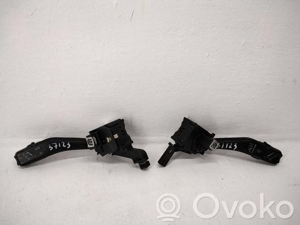 Volkswagen Golf VI Commodo, commande essuie-glace/phare 