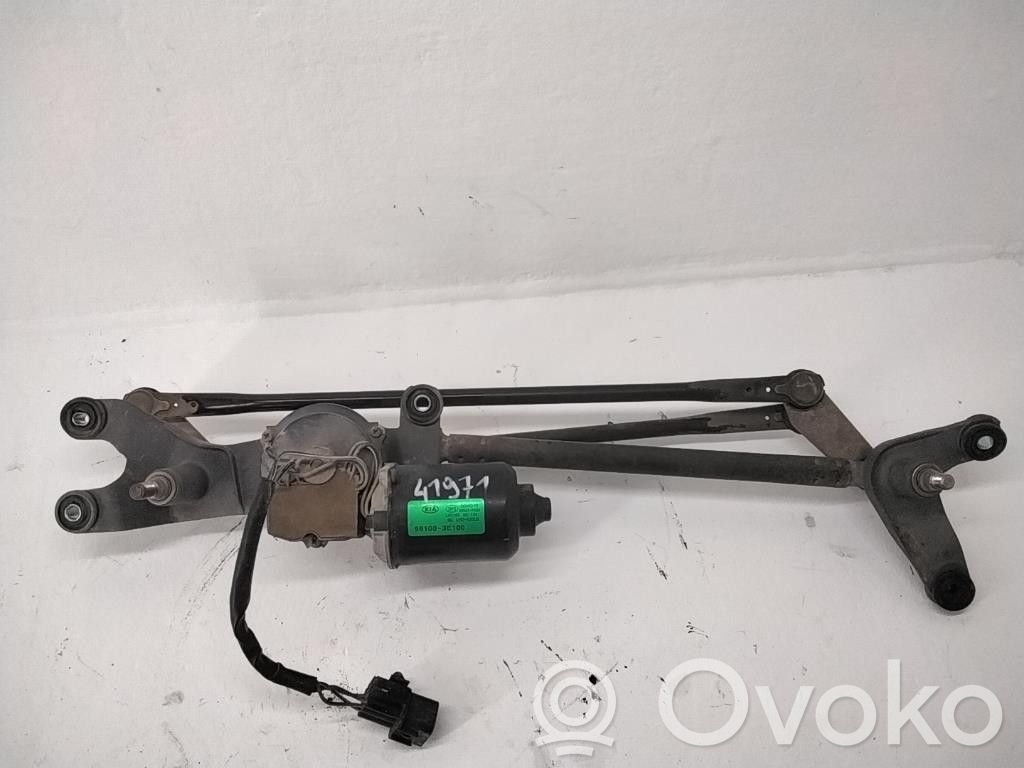 KIA Sorento Wiper motor 