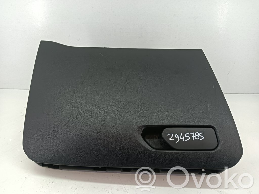 Fiat Tipo Daiktadėžės (bordačioko) komplektas 