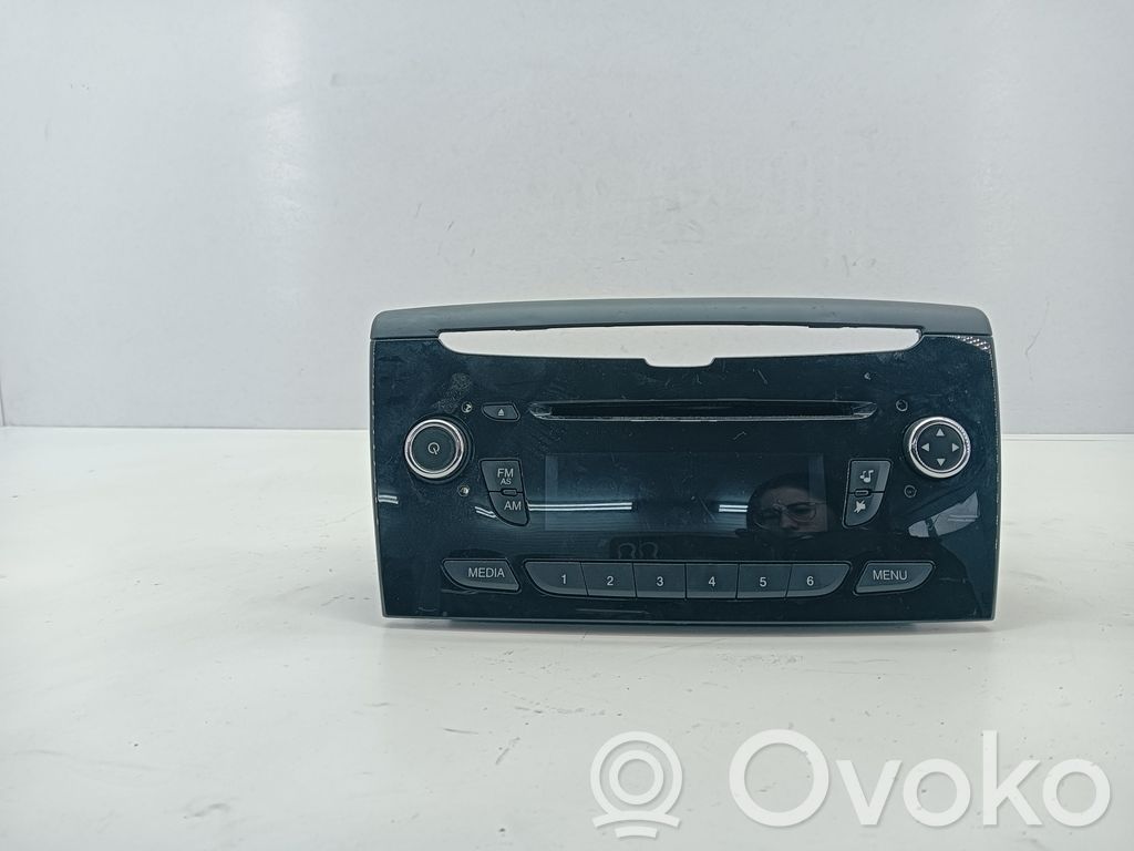 Lancia Ypsilon Radio/CD/DVD/GPS head unit 