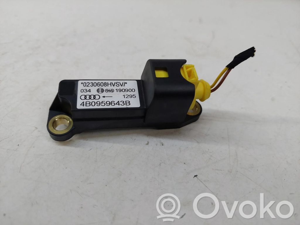 Audi A6 S6 C5 4B Czujnik uderzenia Airbag 