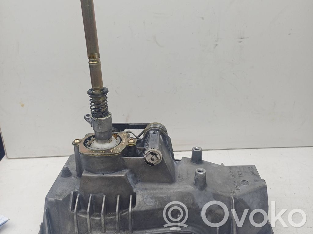 Audi A2 Gear shifter/selector 