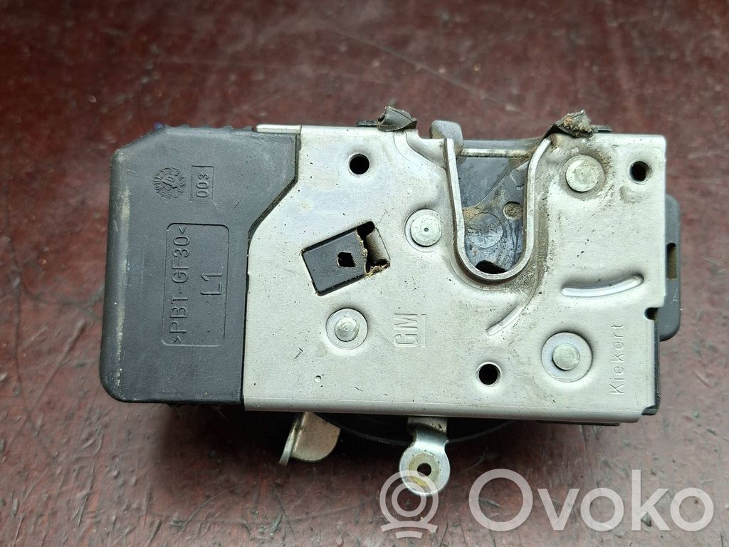Zamek drzwi przednich   14260Z00