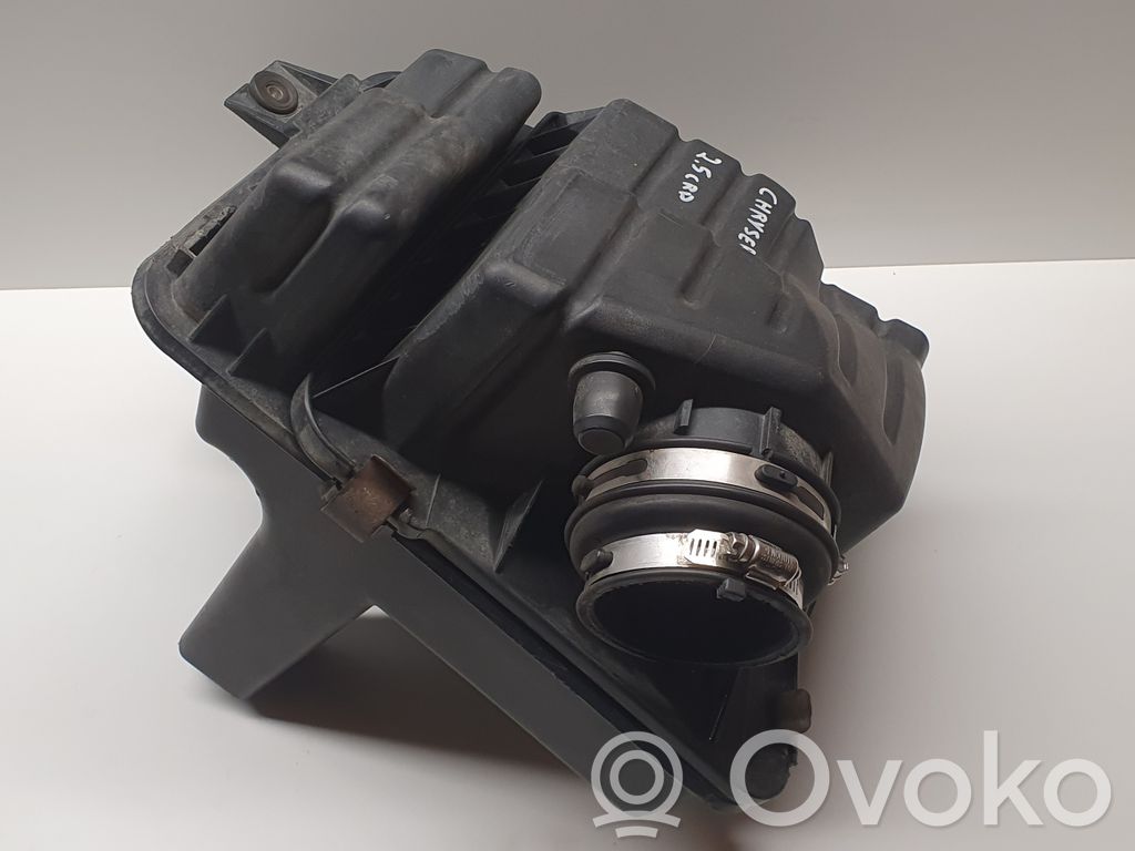 Chrysler Grand Voyager IV Air filter box 