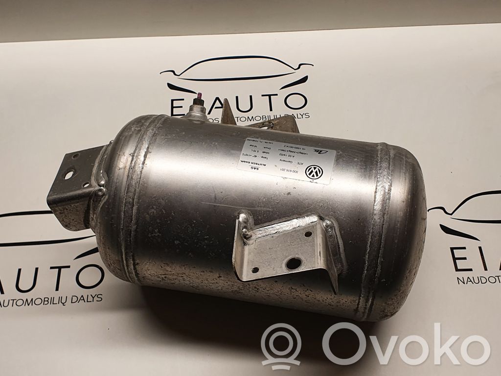 Volkswagen Phaeton Zbiornik powietrza tylnego zawieszenia pneumatycznego 