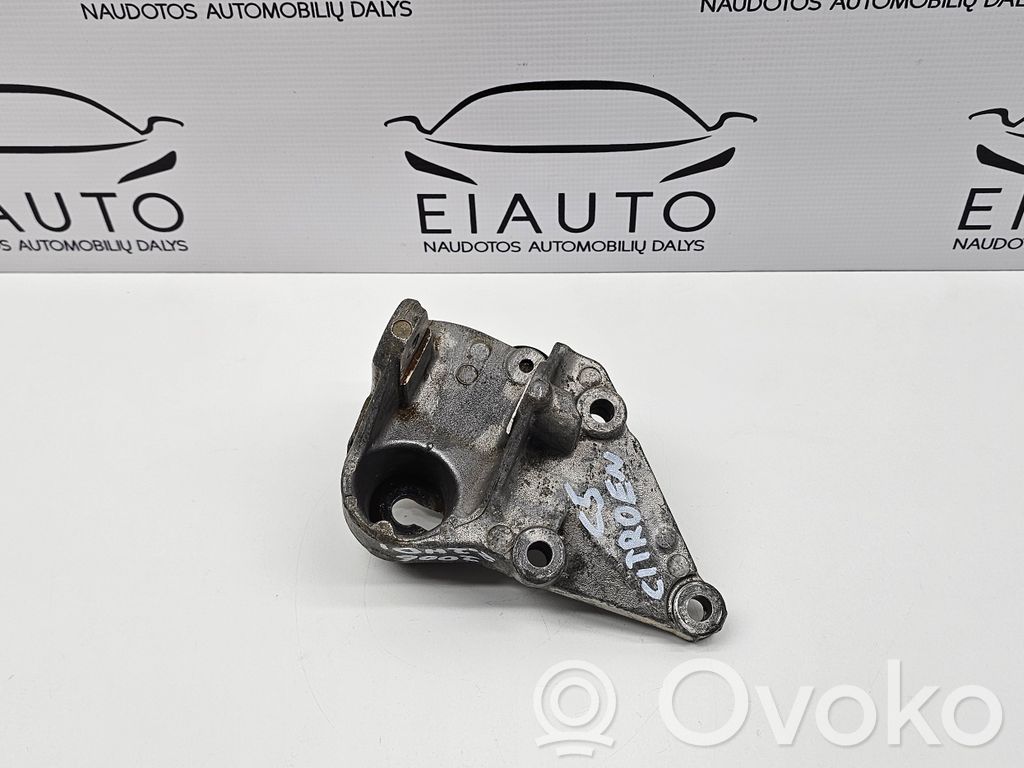 Citroen C5 Engine mounting bracket 