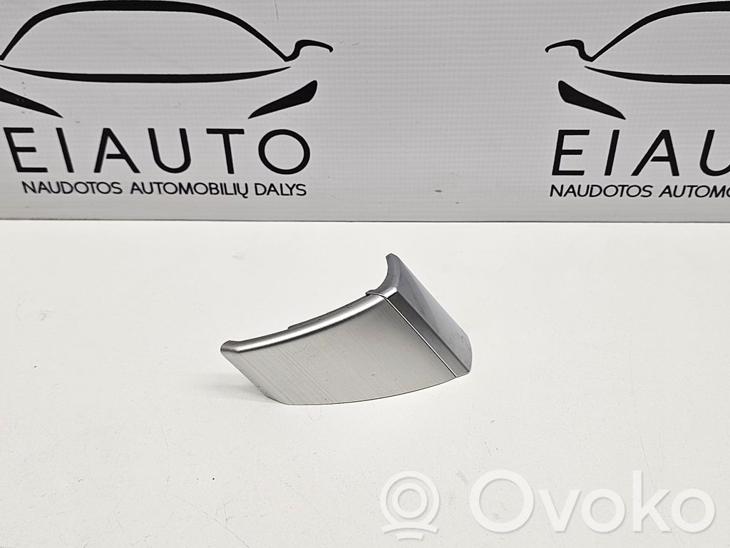 BMW X5 E70 Dashboard glove box trim 