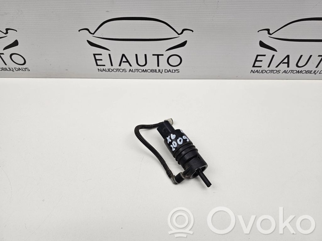BMW X6 E71 Windscreen/windshield washer pump 