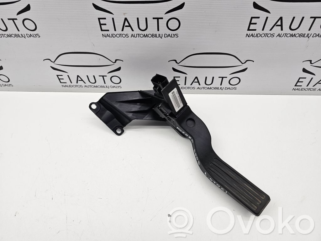 Ford Mondeo Mk III Accelerator throttle pedal 