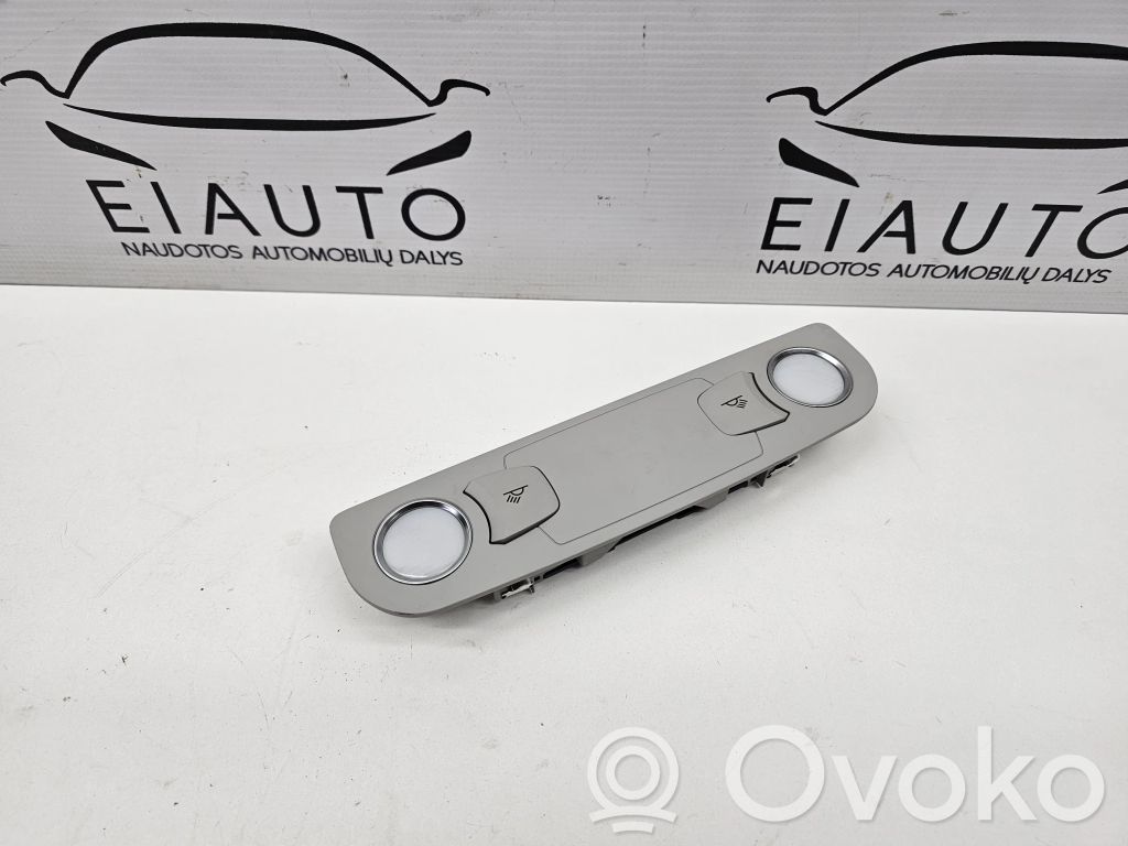 Audi A6 S6 C6 4F Rear seat light 