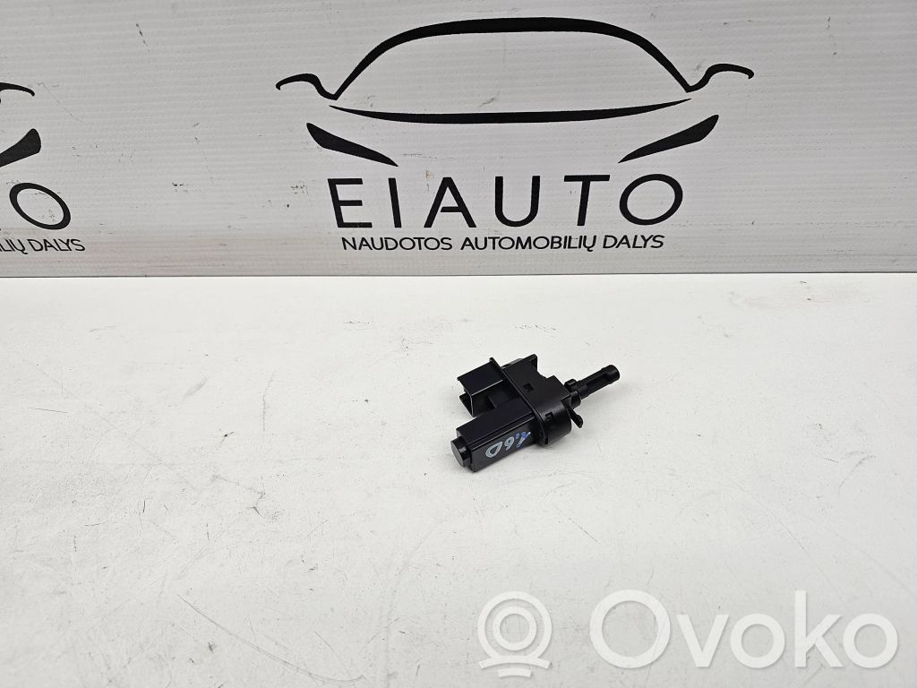Volvo V50 Clutch pedal sensor 