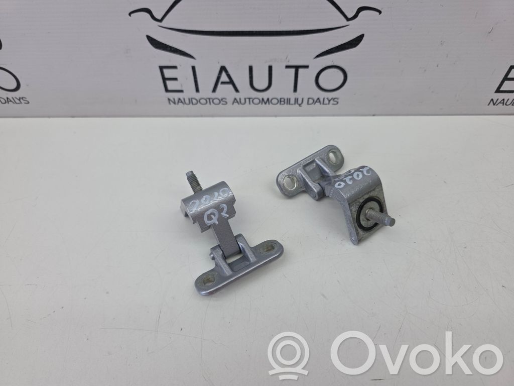 Audi Q2 - Tailgate/trunk/boot hinge 