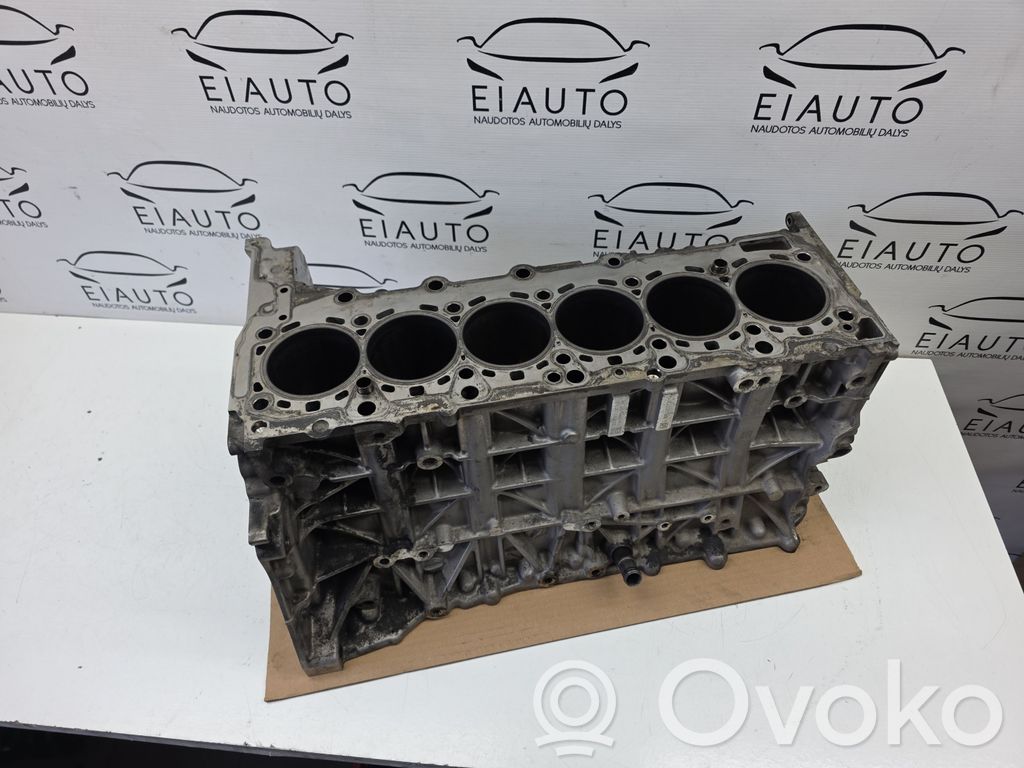 BMW 5 GT F07 Blokas 
