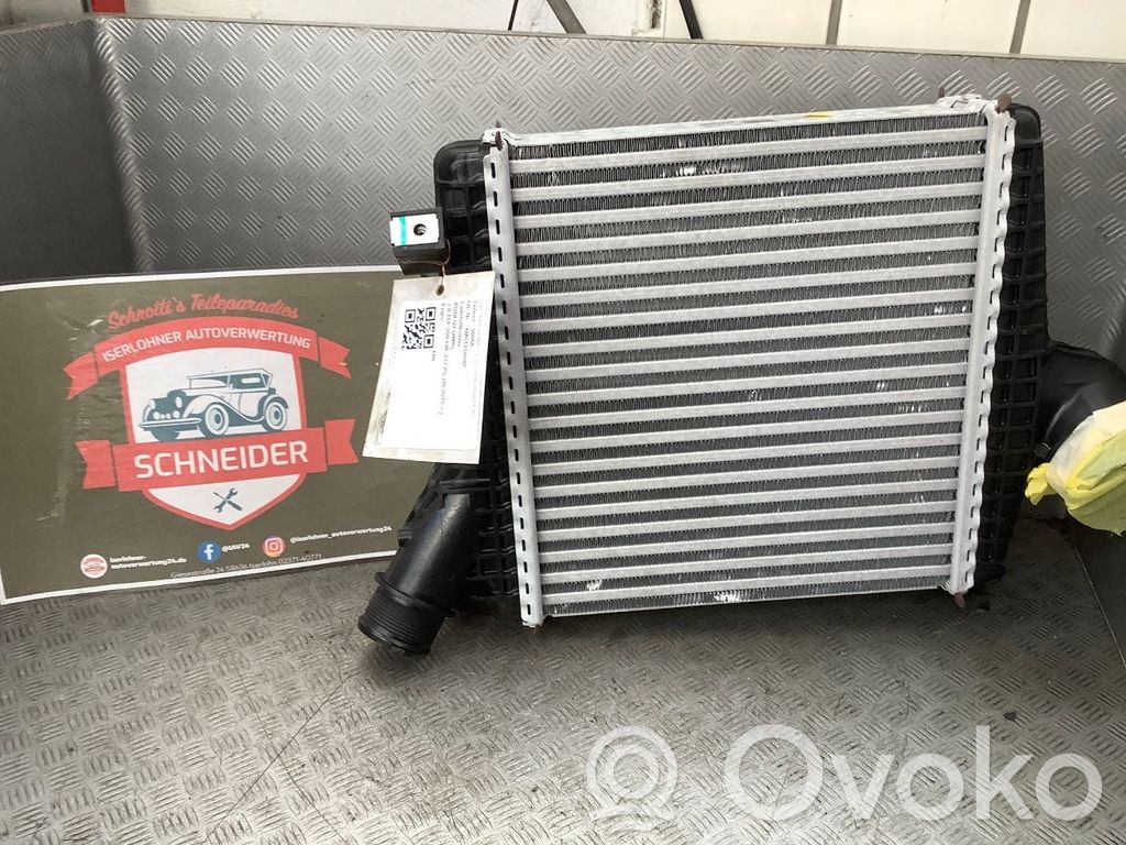 Audi Q7 4M Interkūlerio radiatorius 