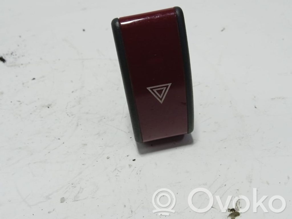 Hazard light switch   13539901