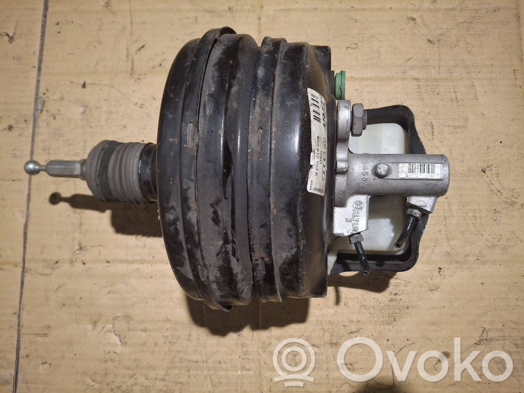 Audi A4 S4 B8 8K Wspomaganie hamulca 