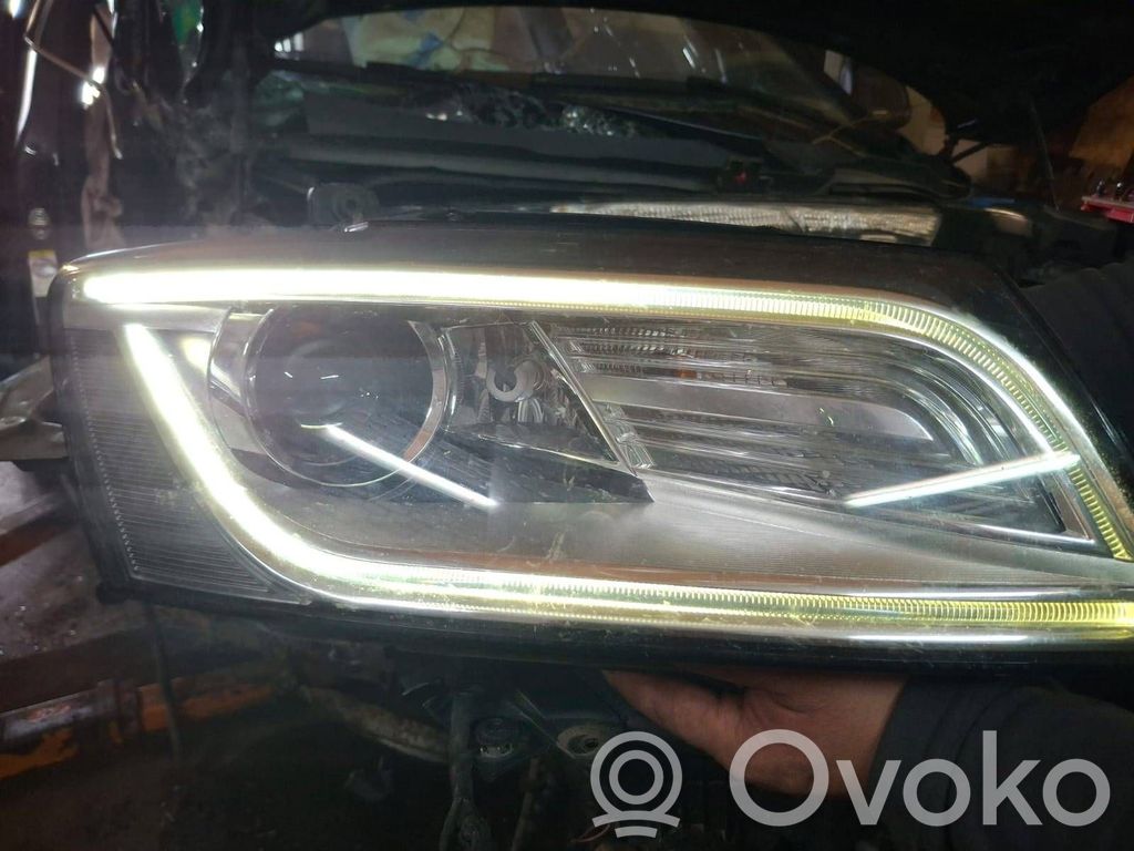 Audi Q5 SQ5 8R Lampa przednia 