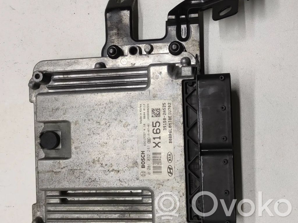 Engine control unit/module   391502A525,1039S89223,EDC17C574,0281032241