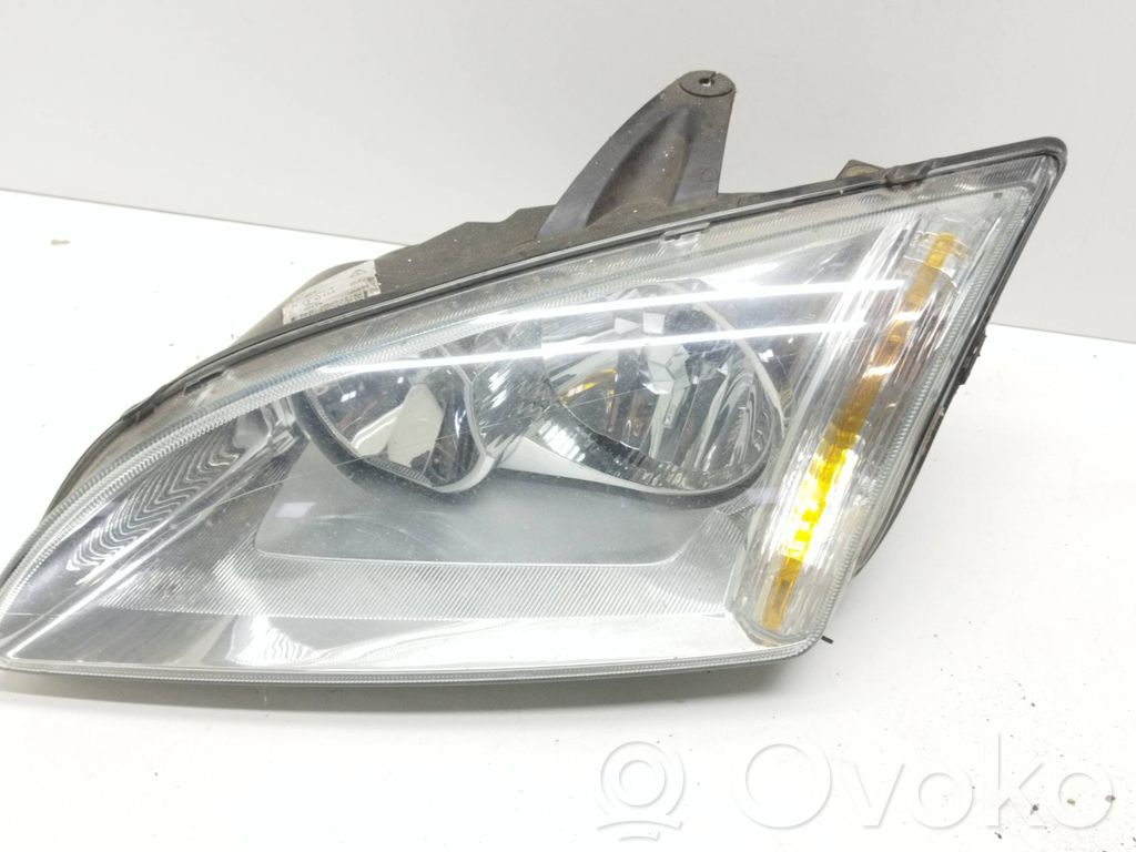 Ford Focus Scheinwerfer 