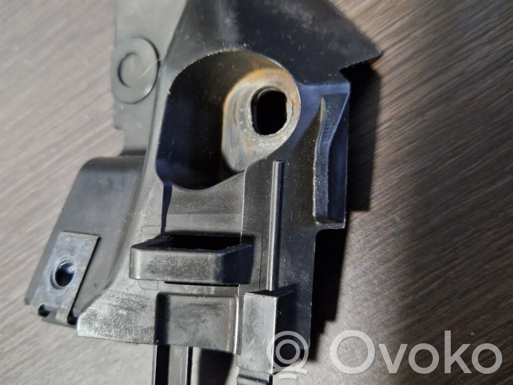 Volvo C30 Front bumper mounting bracket 