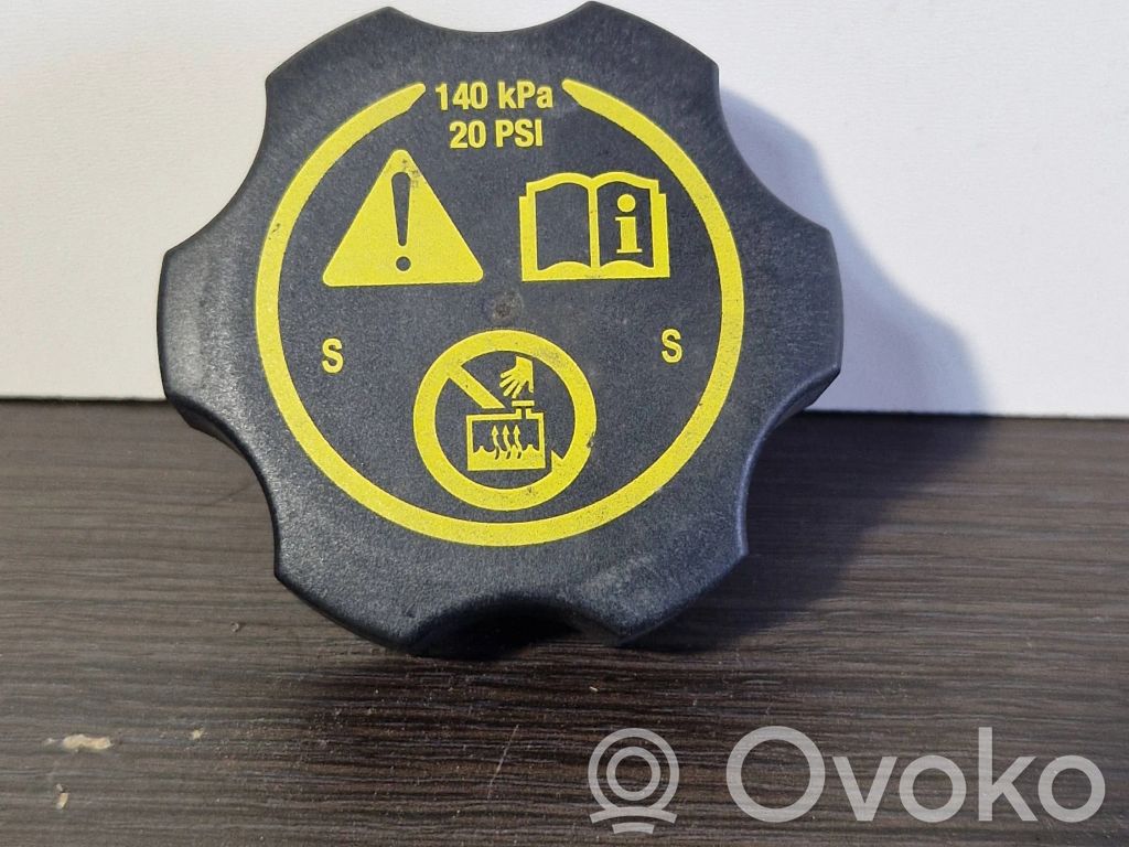 Korek zbiornika wyrównawczego chłodziwa   13502353,316702182,13598760,1305248