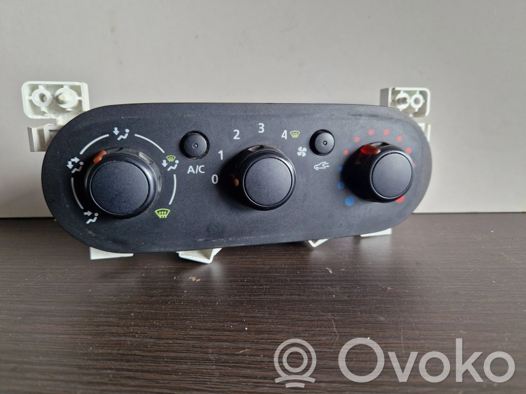 Renault Trafic III (X82) Climate control unit 