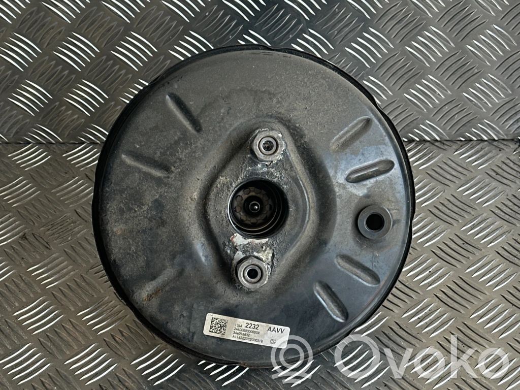 Opel Astra K Jarrutehostin 