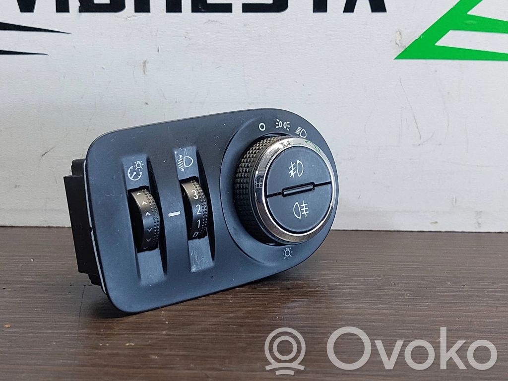 Opel Corsa D Fog light switch 