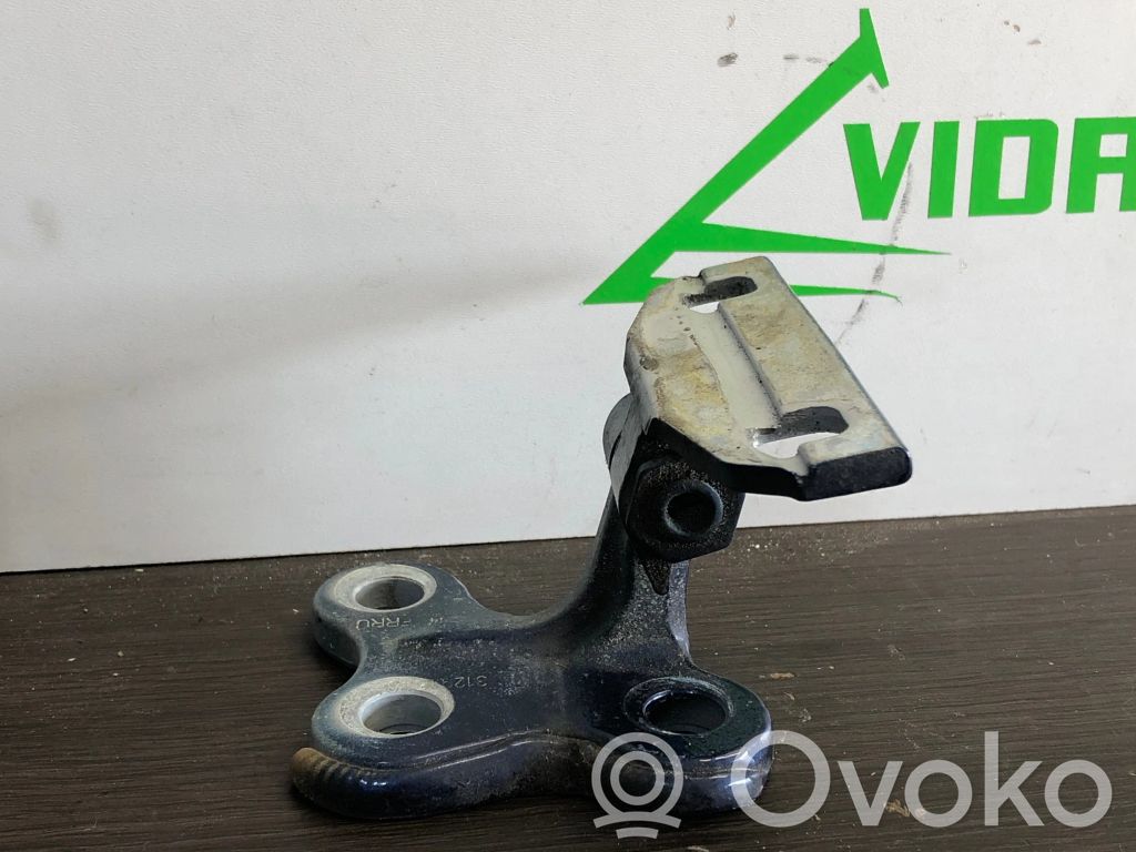 Volvo V60 Front door upper hinge 