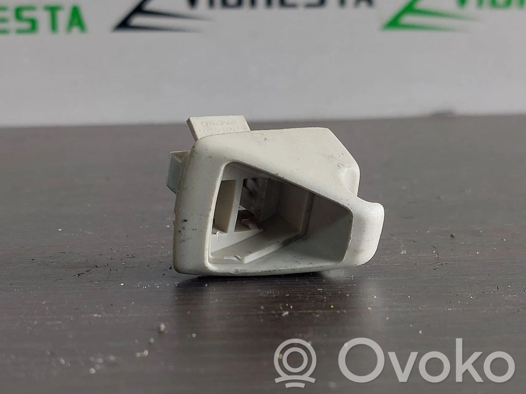 Sun visor clip/hook/bracket   K4STA