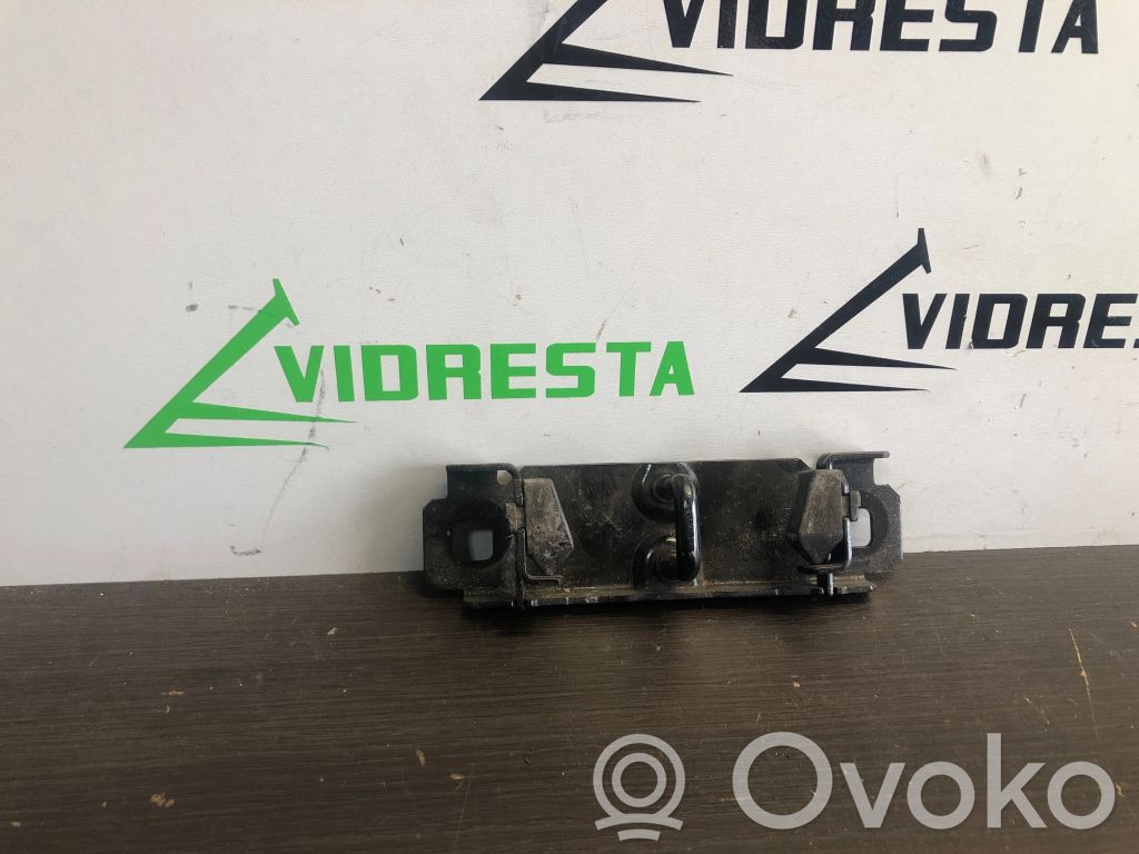 Ford Grand C-MAX Tailgate lock loop/hook striker 