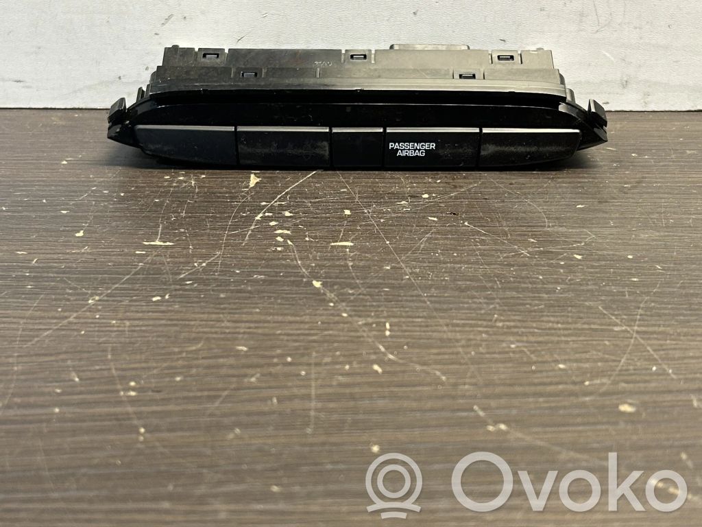Hyundai i20 (GB IB) Screen/display/small screen 