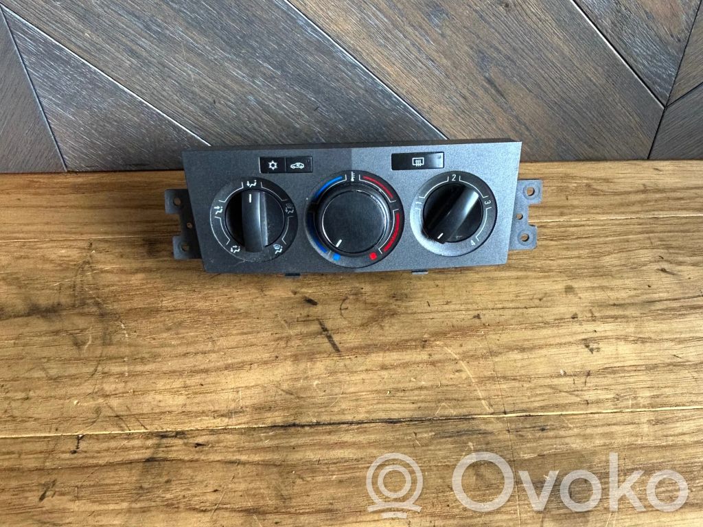 Opel Antara Climate control unit 