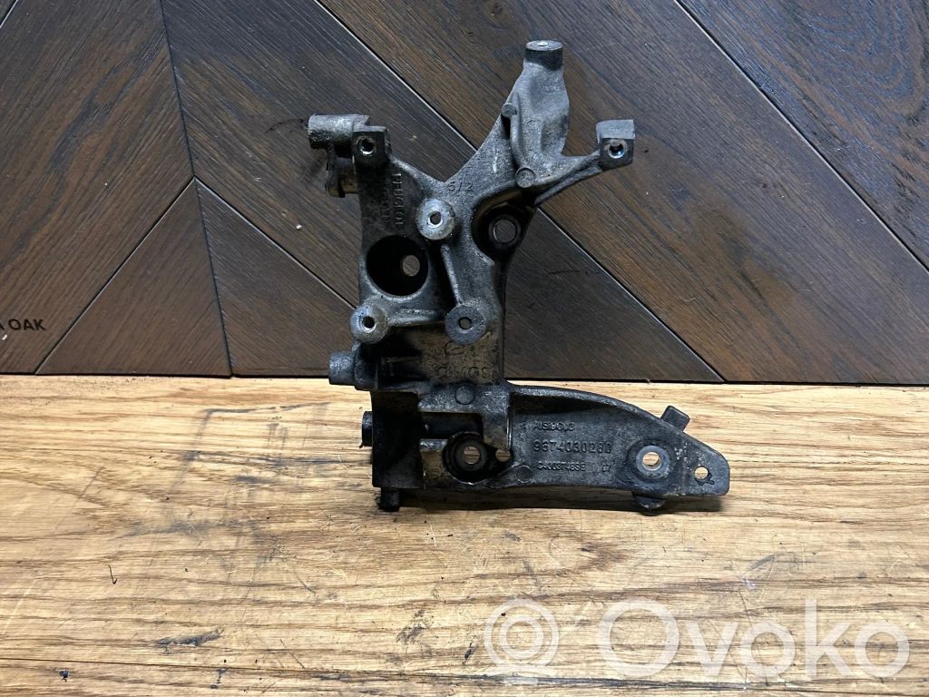 Citroen C4 II Picasso Engine mounting bracket 