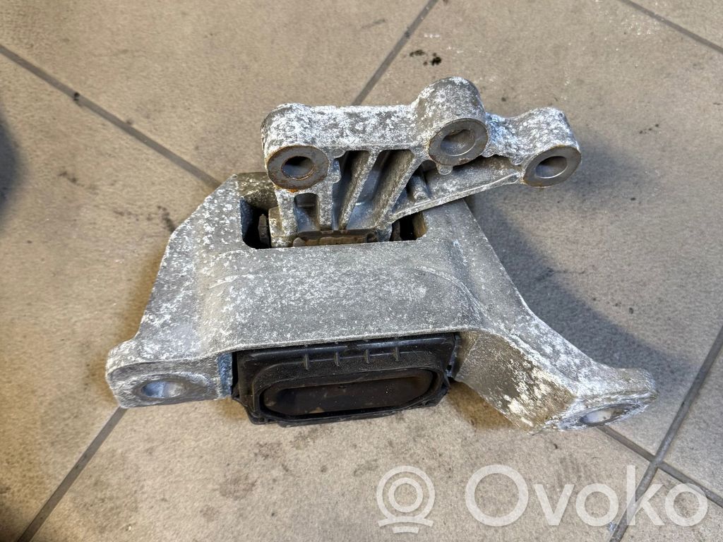Engine mounting bracket   JX616F012DD,586754