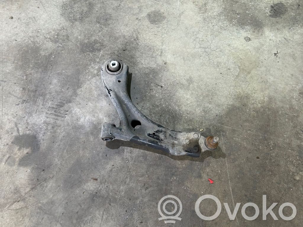 Ford Focus Front lower control arm/wishbone 
