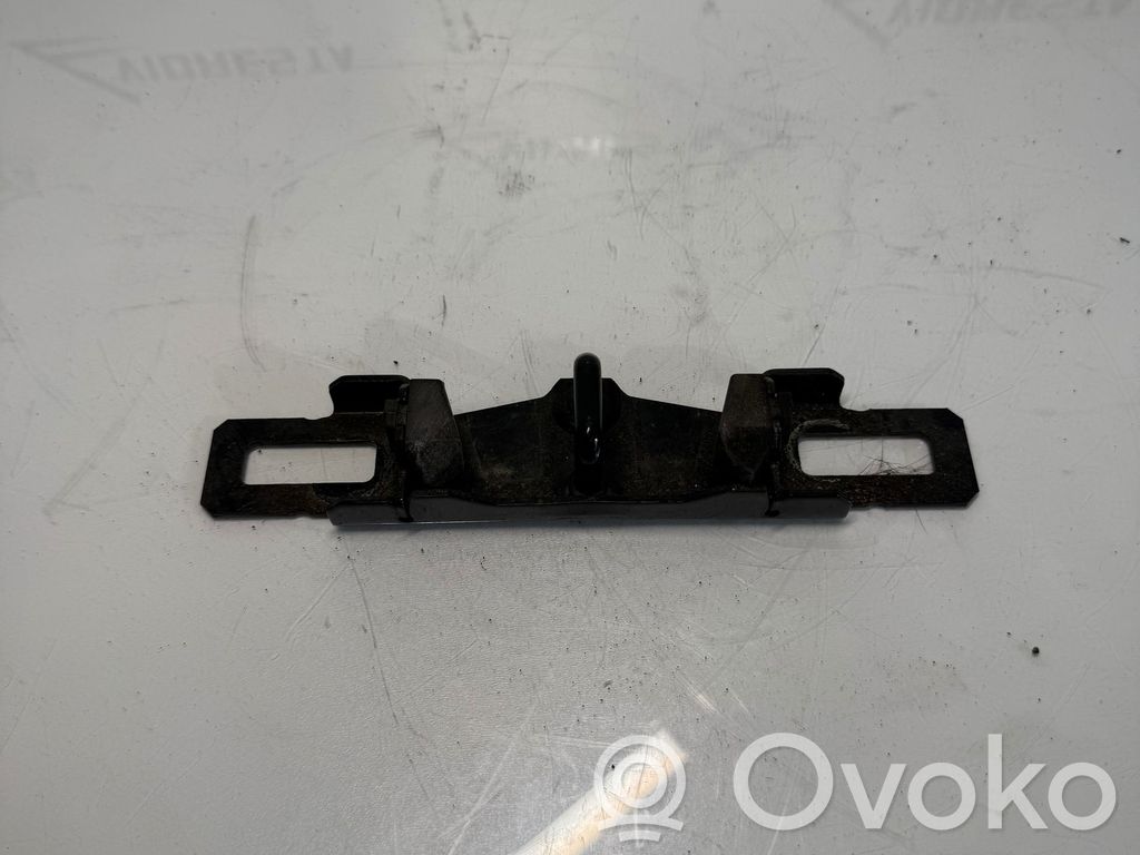 Volvo XC60 Loading door lock loop/hook striker 