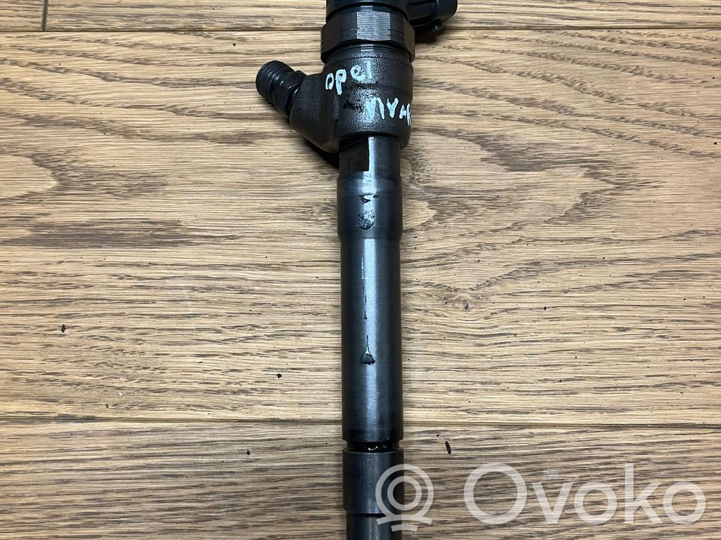 Opel Vivaro Inyector de combustible 