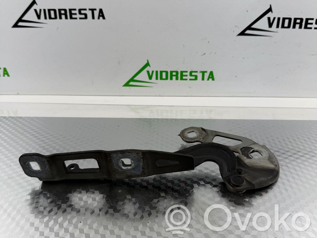 Ford Focus Konepellin saranat 