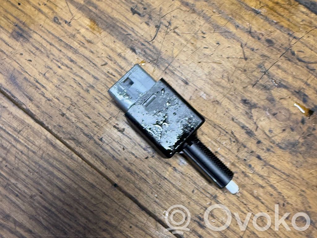 KIA Sportage Brake pedal sensor switch 